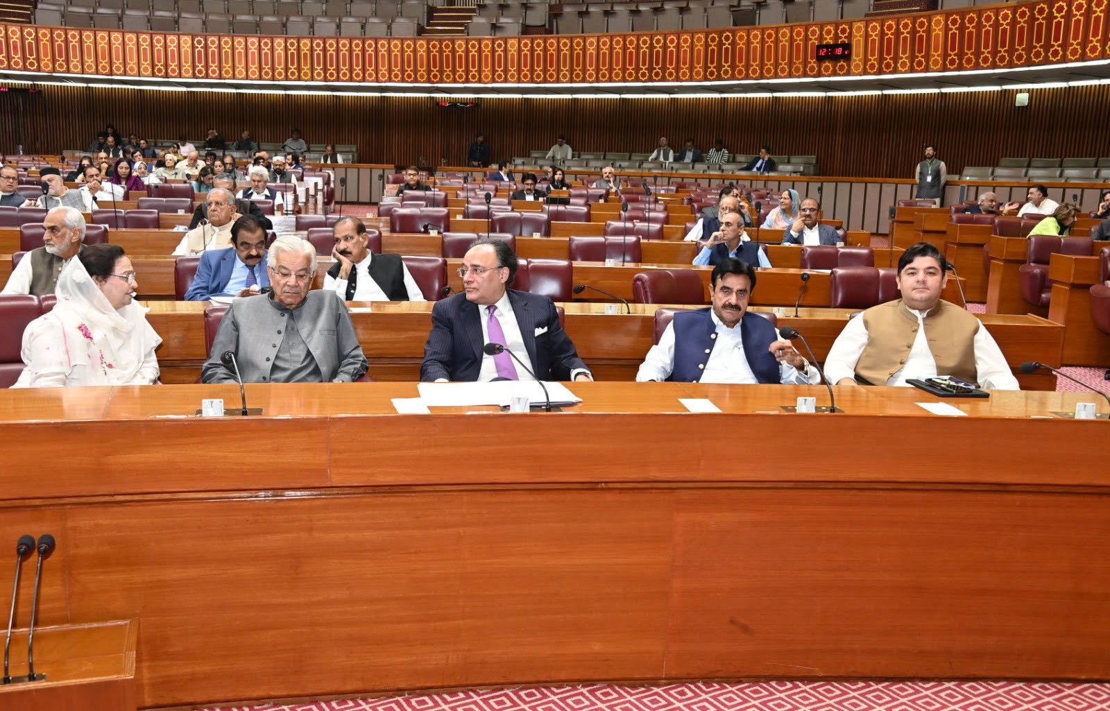بجٹ اجلاس: قومی اسمبلی اتوار سے 135 مطالباتِ زر پر بحث کا آغاز کرے گی، 9,126 ارب روپے سے زائد کے اخراجات کی حتمی منظوری متوقع