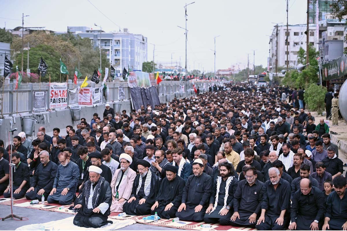 کراچی ،عاشورہ محرم کا مرکزی ماتمی جلوس نشتر پارک سے برآمدہوا