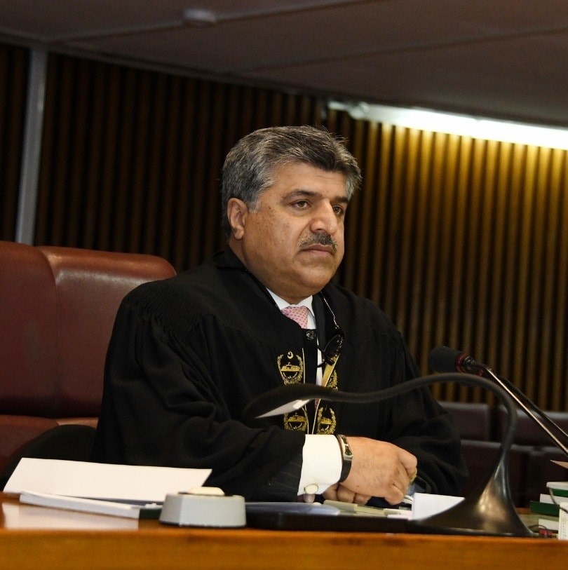 ایوان کے اندر بغیر اجازت کسی علاقائی زبان میں بات نہیں ہو سکتی، سید غلام مصطفیٰ شاہ