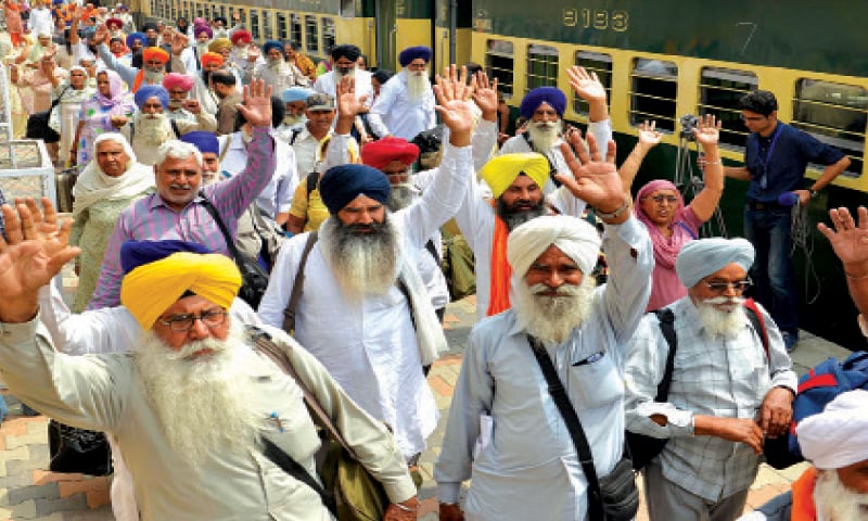 Sikh pilgrims arrive in Pakistan