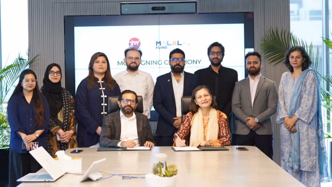 جاز ورلڈ اور ملالہ فنڈ پاکستان کا بچیوں کی تعلیم کے فروغ کےاشتراک کے لئے ایم او یو پر دستخط