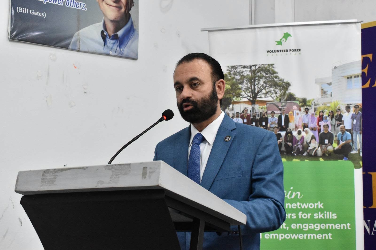 فیصل آباد چیمبر آف کامرس اینڈ انڈسٹری کے صدر فاروق یوسف شیخ