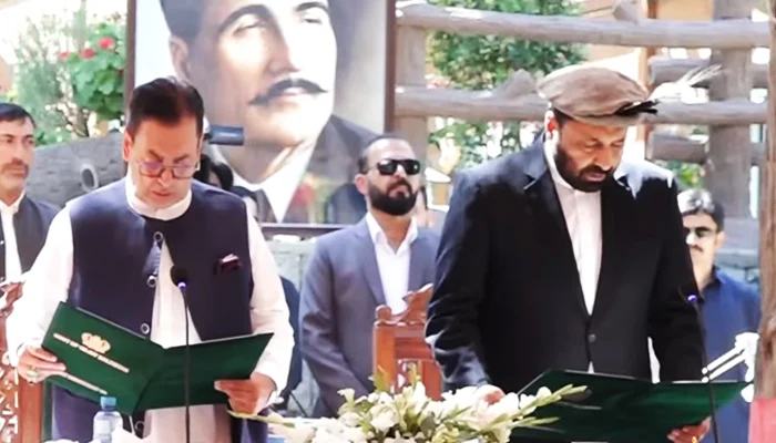 امجد حسین ایڈووکیٹ نے وزیرِ اعلیٰ گلگت بلتستان کا حلف اٹھا لیا