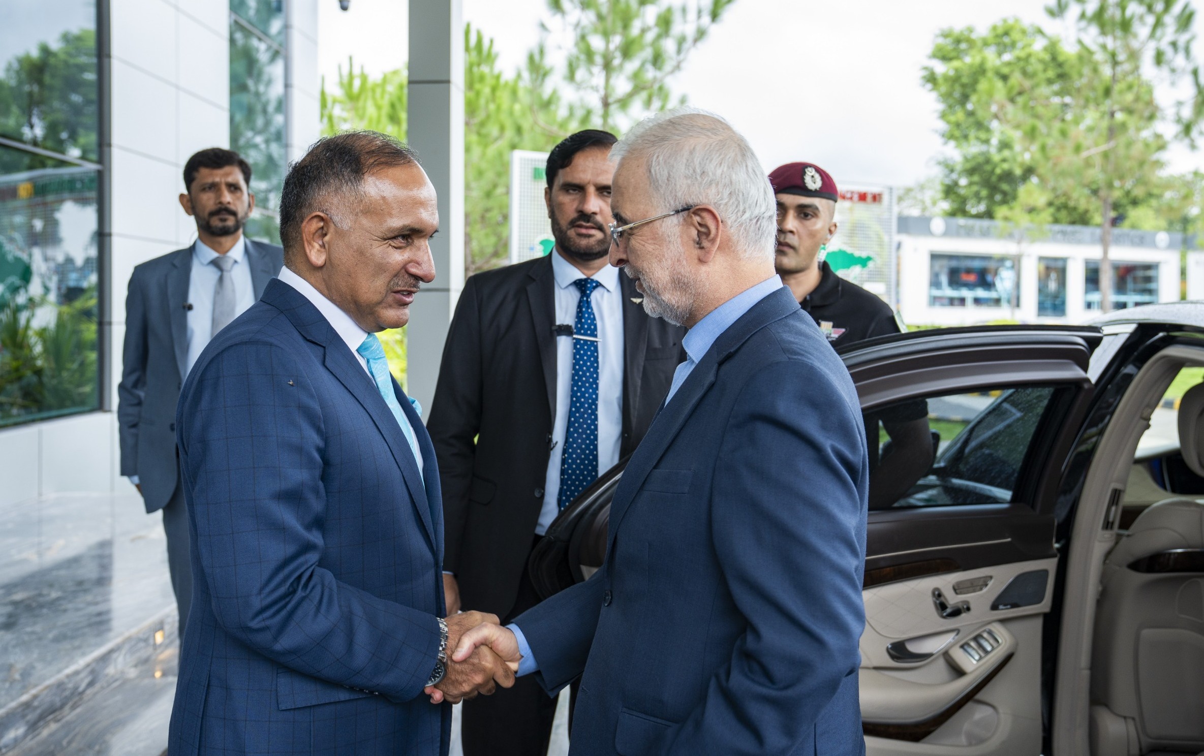 اسکندر مومنی