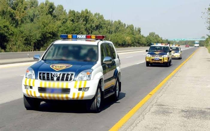 موٹروے پولیس سیکٹر M-2 ساؤتھ اور اینٹی نارکوٹکس کی کارروائی