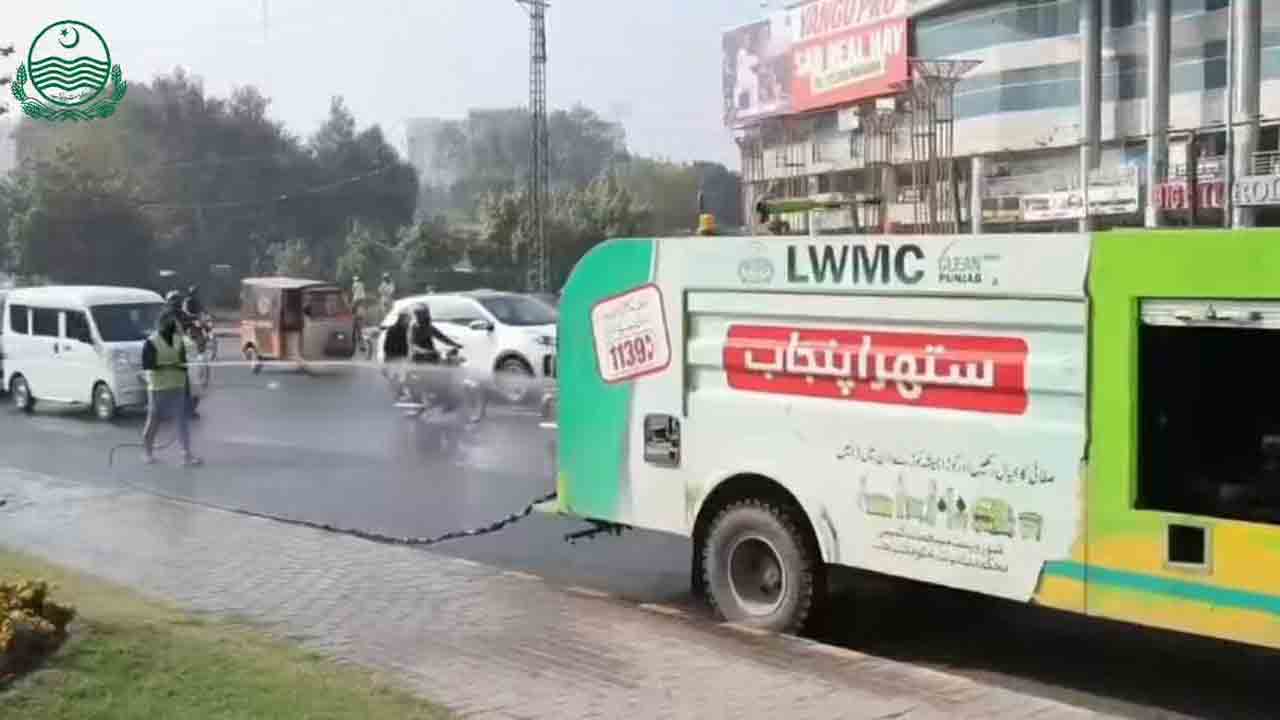 ستھرا پنجاب ایجنسی لاہور کا شہر بھر میں بلا تعطل صفائی آپریشن جاری