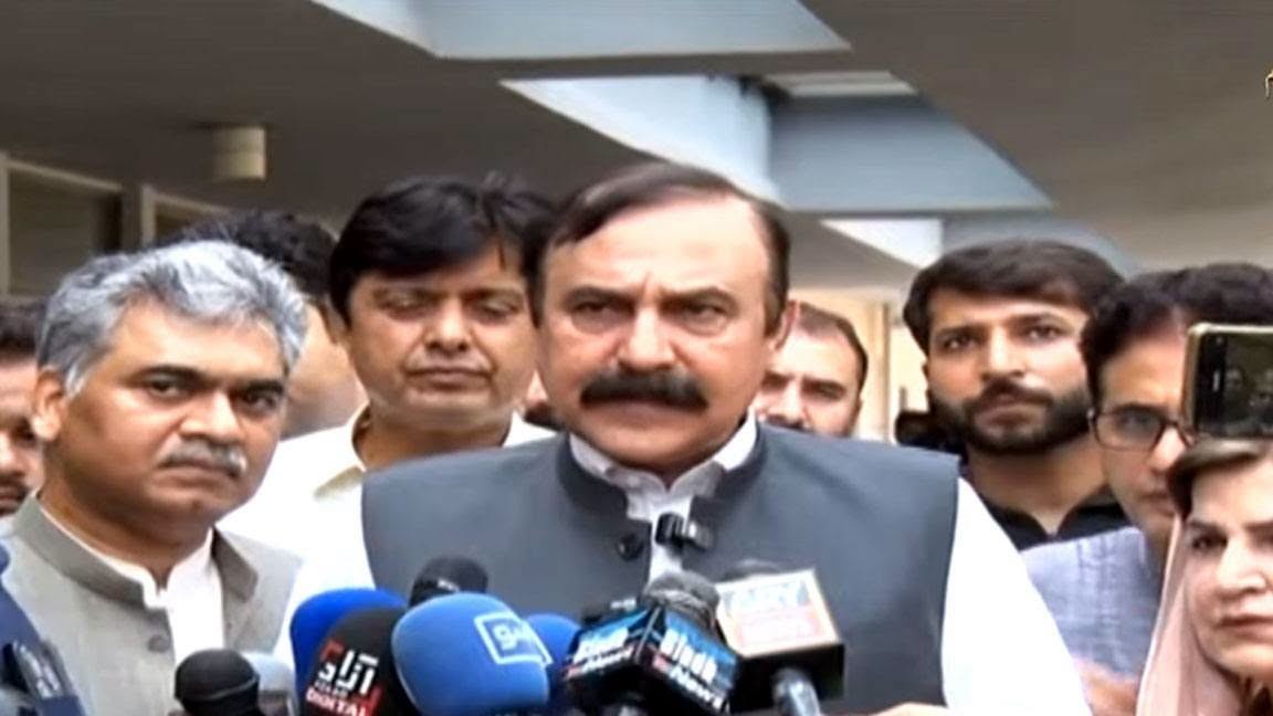 وفاقی وزیر صحت اور وزیر پارلیمانی امور کا پمز کا دورہ، بچوں کے وارڈ کا معائنہ