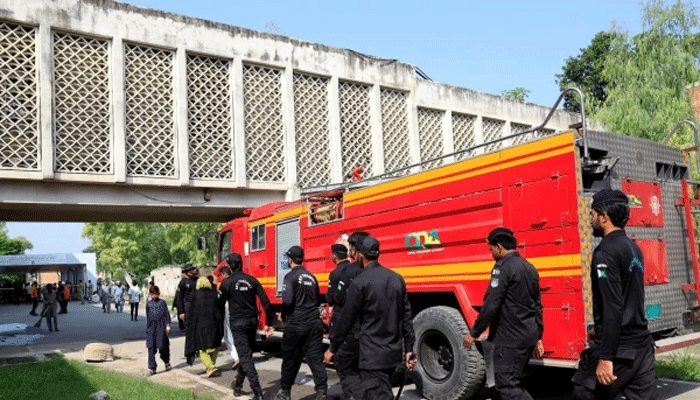 حکومت پاکستان کی جانب سے پمز ہسپتال میں آتشزدگی کے واقعہ میں جاں بحق ہونے والے نومولود بچوں کے لواحقین کے لیے فی کس 50 لاکھ روپے مالی معاوضے کا اعلان