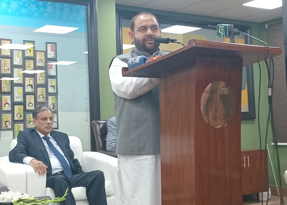 وفاقی وزیر اورنگزیب خان کھچی