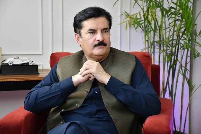 گورنر خیبرپختونخوا فیصل کریم کنڈی