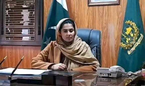 ڈپٹی کمشنر استور میڈم نیلم علی