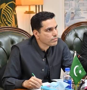 کمشنر فیصل آباد ڈاکٹر عمران حامد شیخ