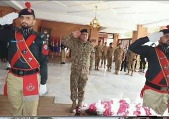 کور کمانڈر پشاور لیفٹیننٹ جنرل عمر احمد بخاری