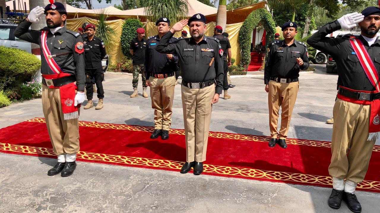 آئی جی پی خیبرپختونخوا ذوالفقار حمید کا ضلع کوہاٹ کا دورہ، پولیس جوانوں کے دربار سے خطاب