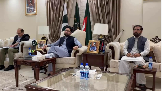 وزیر اعلیٰ خیبرپختونخوا کی زیر صدارت طالبات و ملازمت پیشہ خواتین کو مفت الیکٹرک سکوٹیز فراہمی سے متعلق اجلاس