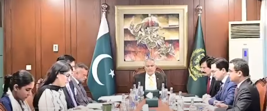 نائب وزیراعظم اسحاق ڈار کی زیر صدارت اجلاس، پاکستان کی آئندہ کثیرالجہتی سفارتی سرگرمیوں کا جائزہ