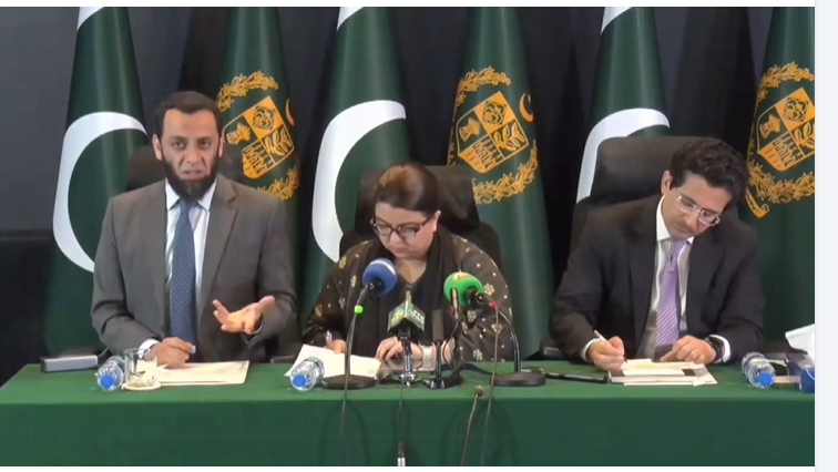 وزیراعظم کی خصوصی ریلیف سکیم حقیقی مستحق افراد کو فوری ریلیف کی فراہمی کا موثر نظام ہے، بڑی گاڑیاں سکیم میں شامل نہیں، موٹر سائیکل، رکشہ، چنگچی اور 800 سی سی تک گاڑیاں مستفید ہوں گی، عطاء اللہ تارڑ