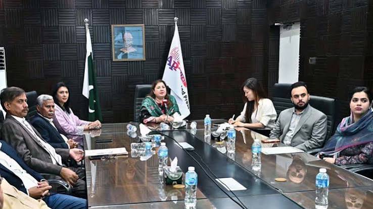 چائنا نیوز سروس عہدیدار