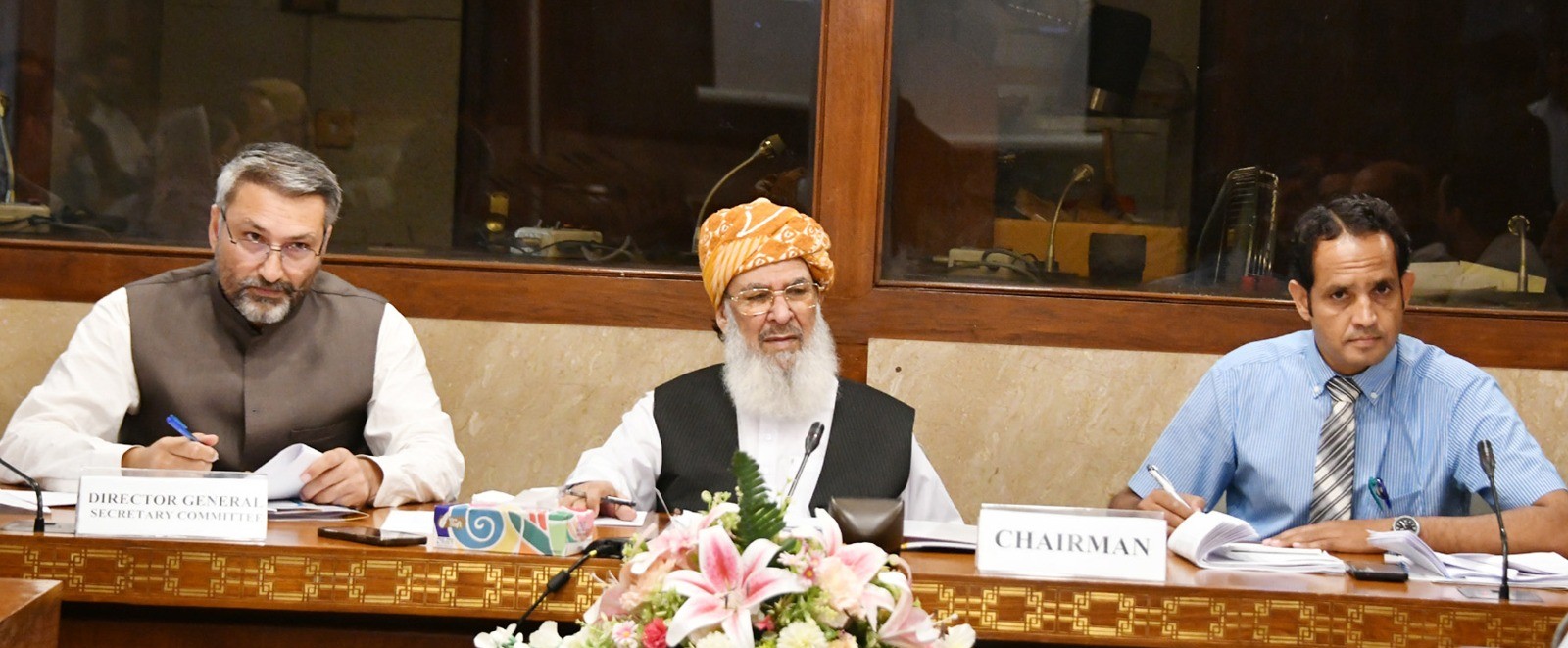 مولانا عبدالغفور حیدری کی زیر صدارت قومی اسمبلی کی قائمہ کمیٹی برائے ہائوسنگ اینڈ ورکس کا اجلاس، لائف سٹائل ریزیڈنسی اپارٹمنٹس اور آئی-12 فلیٹس سمیت تمام ہائوسنگ منصوبے بروقت مکمل کرنے کی ہدایت
