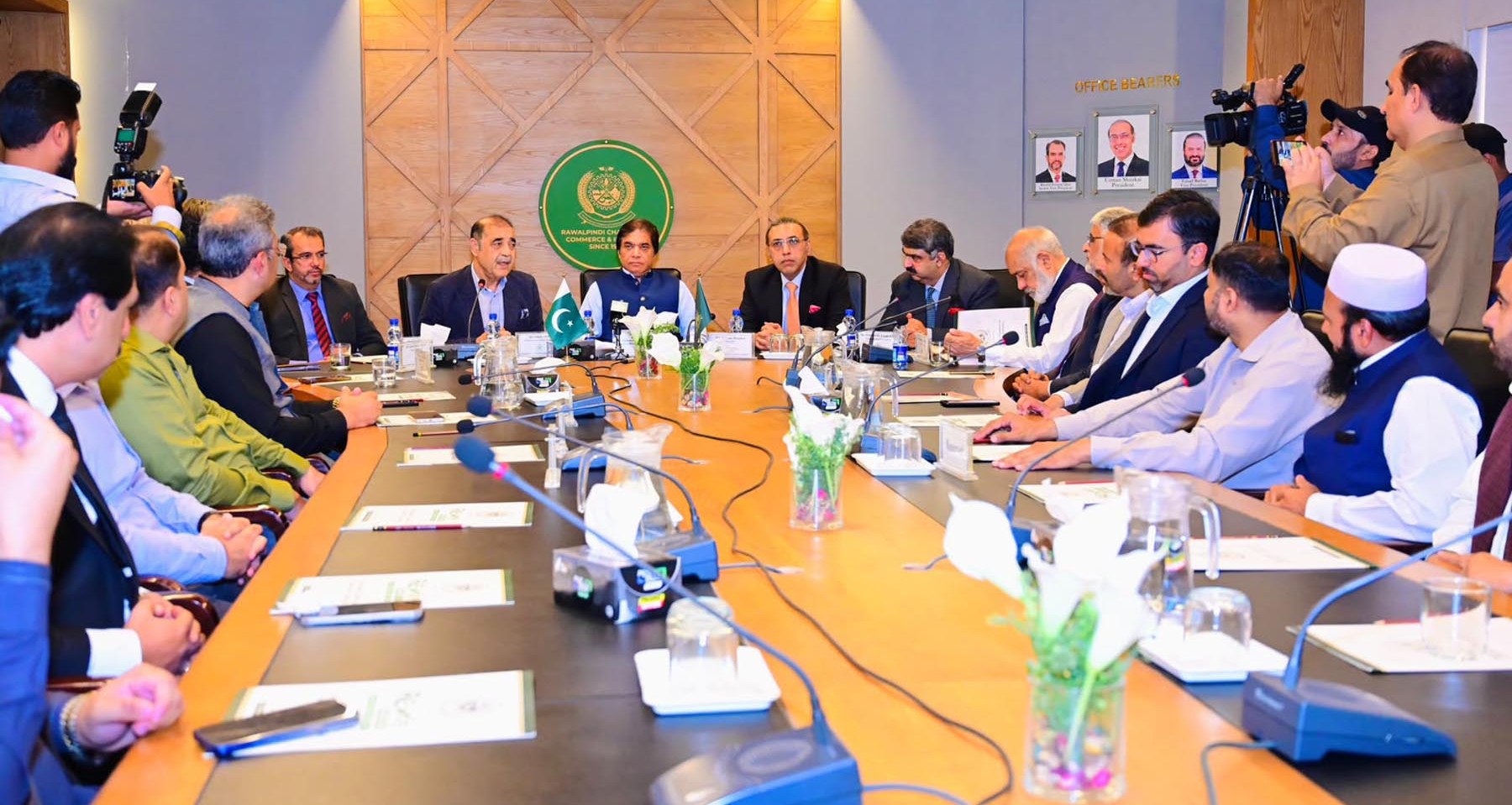 وفاقی وزیر محمد حنیف عباسی