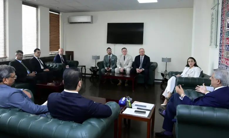 سینیٹر اعظم نذیر تارڑ سے یورپی پارلیمانی وفد کی ملاقات،دوطرفہ تعلقات کو مزید مضبوط بنانے کے عزم کا اظہار