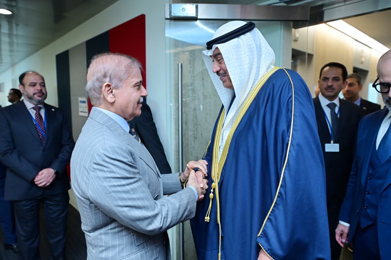 وزیراعظم شہباز شریف کی کویت کے ولی عہد شیخ صباح خالد الحمد الصباح سے ملاقات