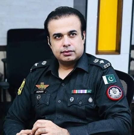 ایس ایس پی لاڑکانہ اظہر خان