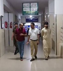 ڈپٹی کمشنر محمد اکرام ملک کا ڈی ایچ کیو سٹی ہسپتال