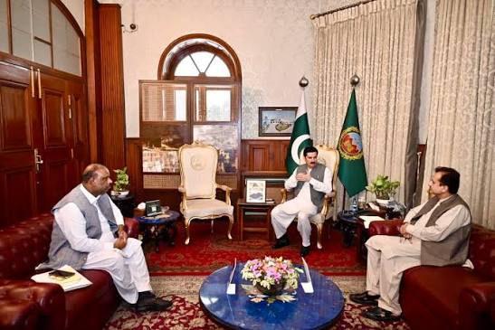 گورنر خیبرپختونخوا فیصل کریم کنڈی
