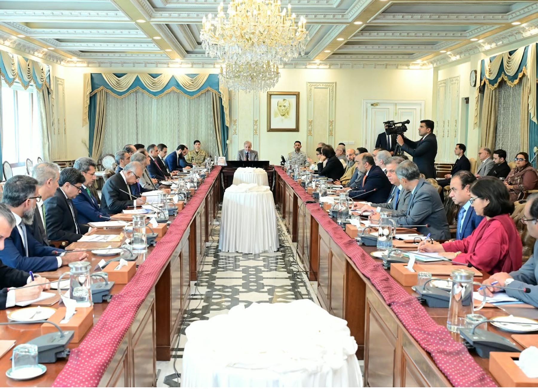 وزیراعظم کی قومی تعمیر و ترقی کےلئے ترجیحی شعبوں کو قرضے فراہم کرنے والے بینکوں کی حوصلہ افزائی، اپنا گھر، ایس ایم ایز اور زرعی شعبے کو قرضوں کی بروقت فراہمی ملکی معیشت کے فروغ کےلئے ناگزیر ہے،وزیراعظم شہباز شریف