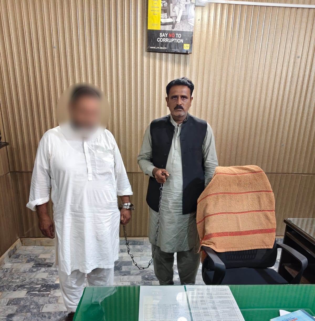 اینٹی کرپشن سرگودھا کی کارروائی، محکمہ جنگلات کا فارسٹ رینجر رشوت لیتے ہوئے گرفتار