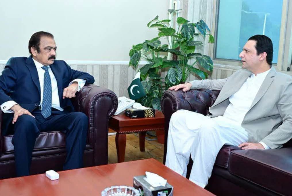 وزیراعظم کے مشیر برائے بین الصوبائی رابطہ سینیٹر رانا ثناء اللہ کی وزیراعظم آزاد کشمیر سید افتخار علی گیلانی سے ملاقات