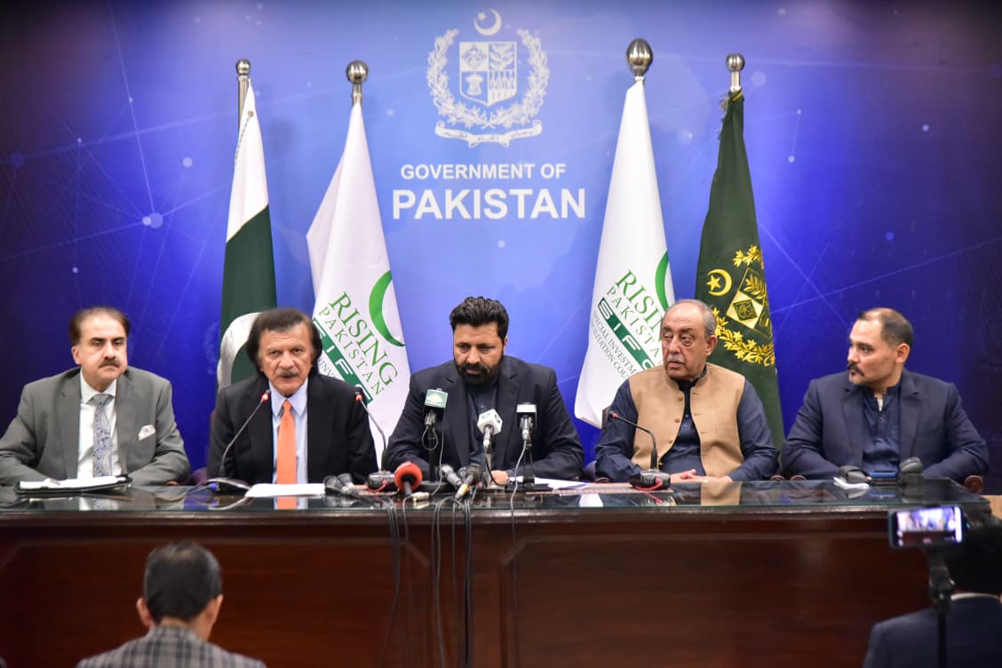 حکومت ملک میں کاروباری ماحول کو آسان بنانے، غیر ضروری ریگولیٹری رکاوٹیں دور کرنے اور ملکی و غیر ملکی سرمایہ کاری کے فروغ کیلئے اصلاحات کر رہی ہے، ہارون اختر خان