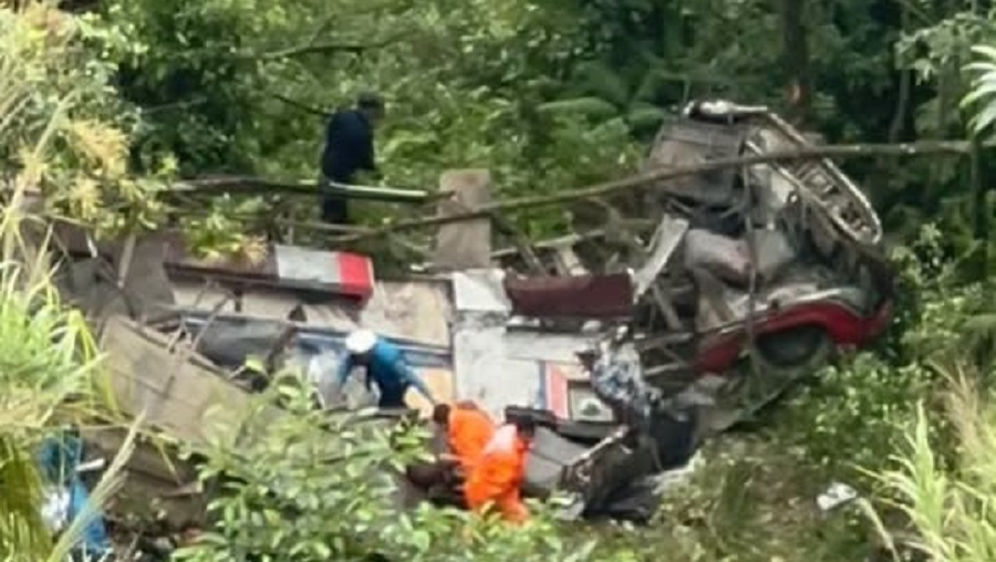 نیپال ،سکول بس حادثے میں 4 طلبہ سمیت 5 افراد ہلاک، 14 زخمی