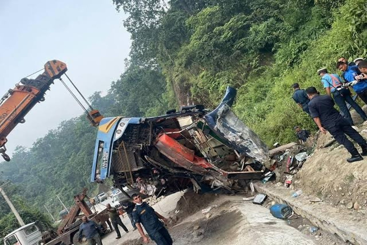 نیپال میں مسافر بس حادثے کا شکار، 6 افراد ہلاک، 10 زخمی