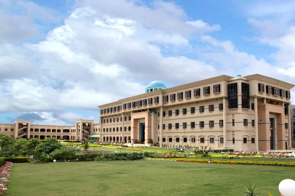 FAST National University