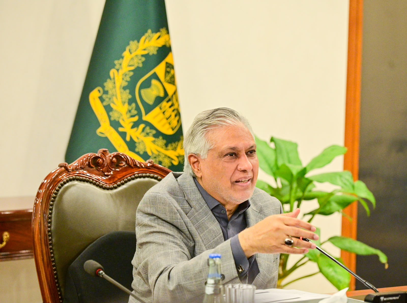 وزیر خارجہ اسحاق ڈار کی زیرصدارت بین الوزارتی اجلاس ، پاکستان-بحرین مشترکہ وزارتی کمیشن کے تیسرے اجلاس کی تیاریوں کا جائزہ