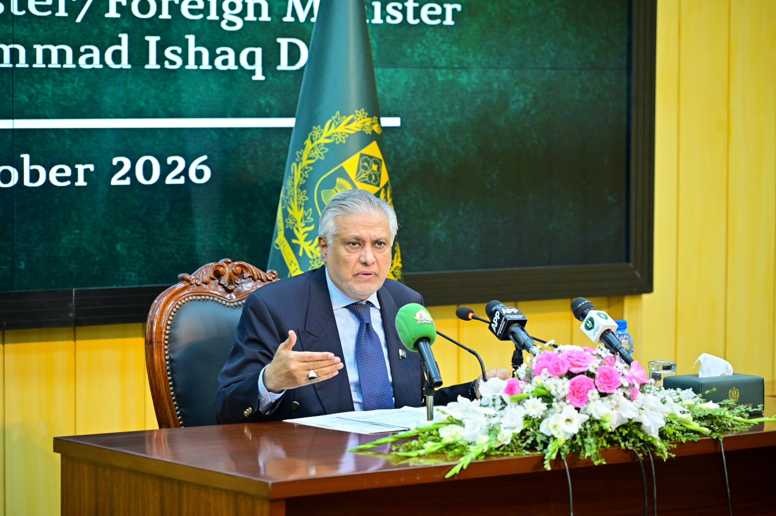 وزیراعظم شہباز شریف کی قیادت میں پاکستانی وفد کا دورہ امریکہ انتہائی مفید اور نتیجہ خیز رہا، مکہ مشترکہ دفاعی معاہدہ کے تحت سٹرٹیجک پولیٹیکل ڈیفنس کمیٹی کا اجلاس جلد ریاض میں ہو گا ،سینیٹر محمد اسحاق ڈار کی میڈیا بریفنگ