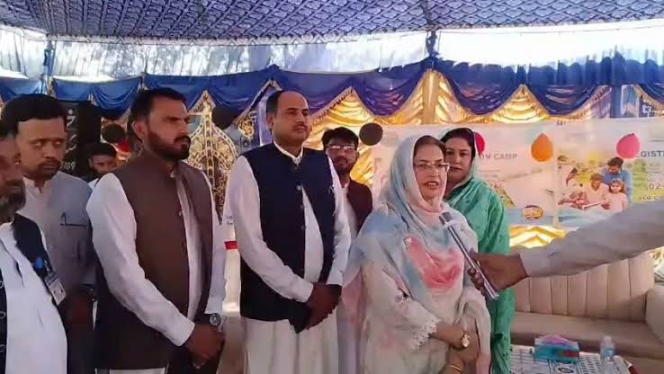 ڈپٹی کمشنر صوابی نے تحصیل کمپلیکس ٹوپی میں خواتین کے لئےقائم کیے گئے ویٹنگ روم و بچوں کے لئے نرسری روم کا افتتاح کیا