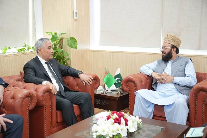 وزیر مذہبی امور سردار محمد یوسف سے ترکمانستان کے سفیر آتاجان مولاموف کی ملاقات