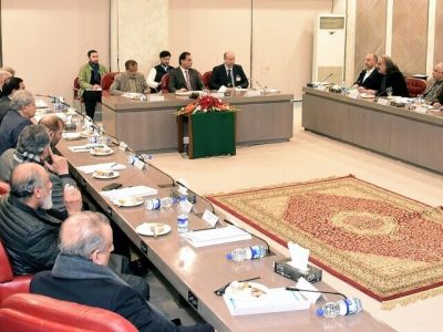 سیاسی مبصرین کی جانب سےحکومت اور پی ٹی آئی مذاکرات کا خیرمقدم، لانگ مارچ کی کال واپس لینے پر زور