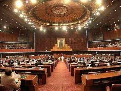 سیالکوٹ یونیورسٹی کے طلبا وطالبات نے قومی اسمبلی اجلاس کی کارروائی دیکھی