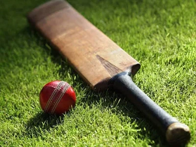 1408735_129416_Bat-BAll_akhbar