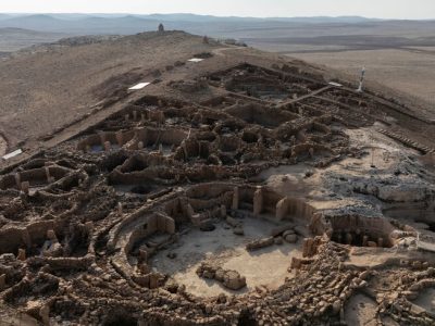 2025-11-26T155401Z_1_LYNXMPELAP0X8_RTROPTP_4_TURKEY-ARCHAEOLOGY-EXCAVATIONS