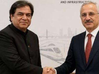 وفاقی وزیر برائے ریلوے محمد حنیف عباسی نے اپنے دو روزہ سرکاری دورۂ ترکیہ کے دوران انقرہ میں ترک کنٹریکٹرز ایسوسی ایشن (ٹی سی اے)کے اعلیٰ حکام سے ملاقات کی