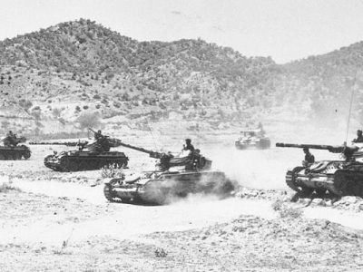ستمبر 1965 کی جنگ کے دوسرے روزپاکستانی افواج نے چھمب سیکٹر می 15 ٹینک قبضے میں لئے ،150 بھارتی فوجیوں کو جنگی قیدی بنا لیا