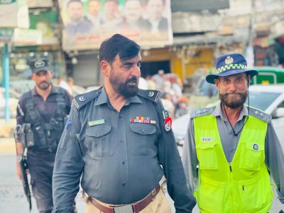 ایس پی ٹریفک وارڈن سوات کا پولیس ڈرائیونگ لائسنس ٹیسٹ گراؤنڈ سیکٹر کبل کا دورہ