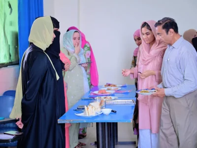 گرینڈ ایشین یونیورسٹی میں شعبہ فوڈ، نیوٹریشن اینڈ ایگریکلچر سائنسز کے طلبہ کی آئی وائی سی ایف سرگرمیاں، بچوں کی متوازن غذا پر عملی مظاہرہ