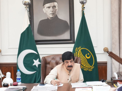 گورنر پنجاب نے 05 میڈیکل یونیورسٹیوں کے وائس چانسلرز کی تقرری کی سمری کی منظوری دے دی