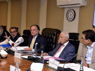 کابینہ کی اقتصادی رابطہ کمیٹی کا اجلاس، وزارت ریلوے کے لیے 10 ارب روپے سمیت مختلف وزارتوں اورڈویژنز کیلئے تکنیکی ضمنی گرانٹس کی منظوری